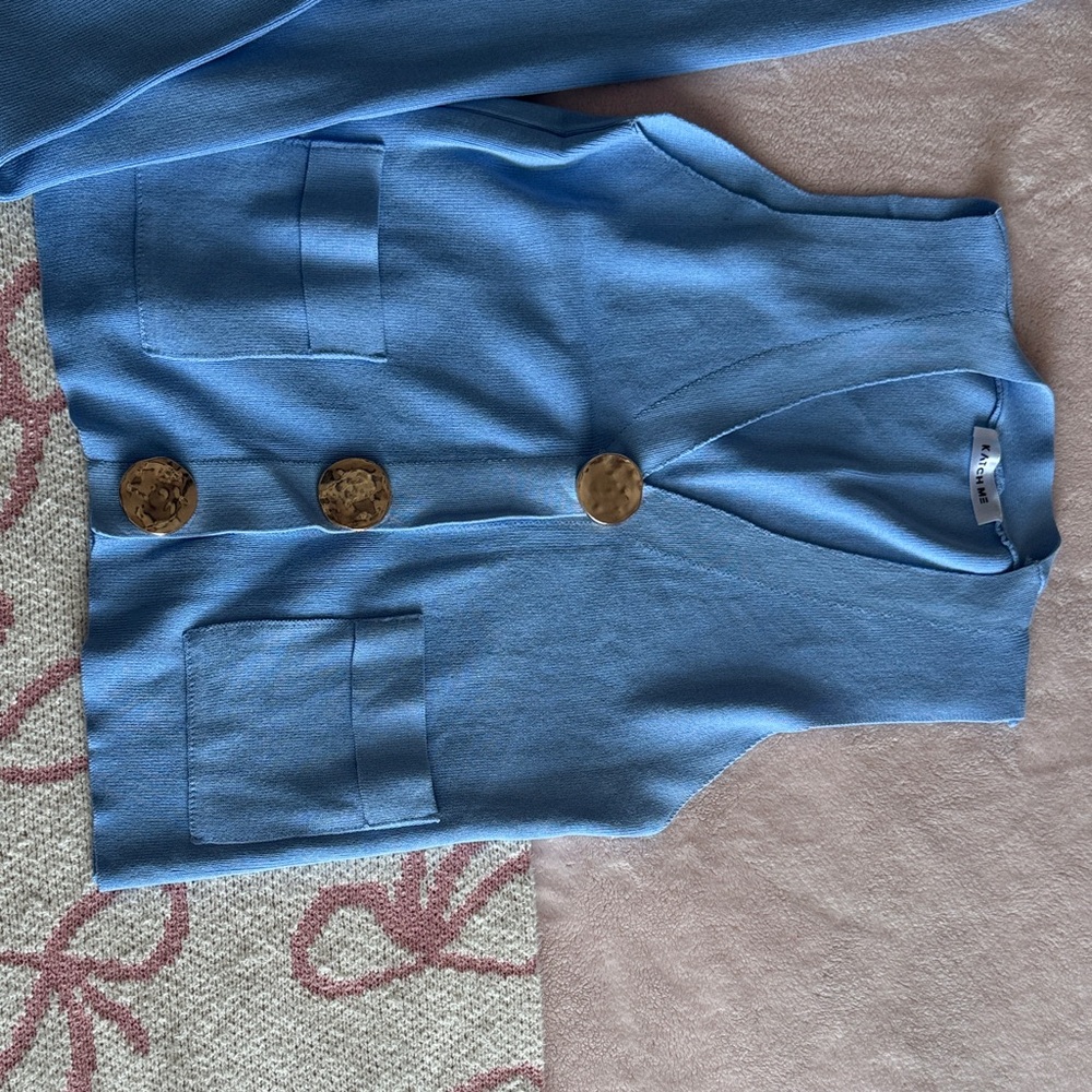 Two pieces Blue Sleeveless Cardigan with Wooden Buttons